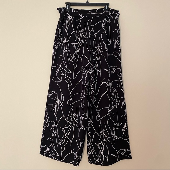 SHEIN Curve | Women’s Graphic Print Wide Leg Pants | Size 1XL - Picture 2 of 6